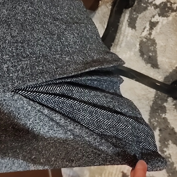 ANN TAYLOR Heathered Wool Blend Sleeveless Sheath Dress With Accents Size 6 - Picture 3 of 7